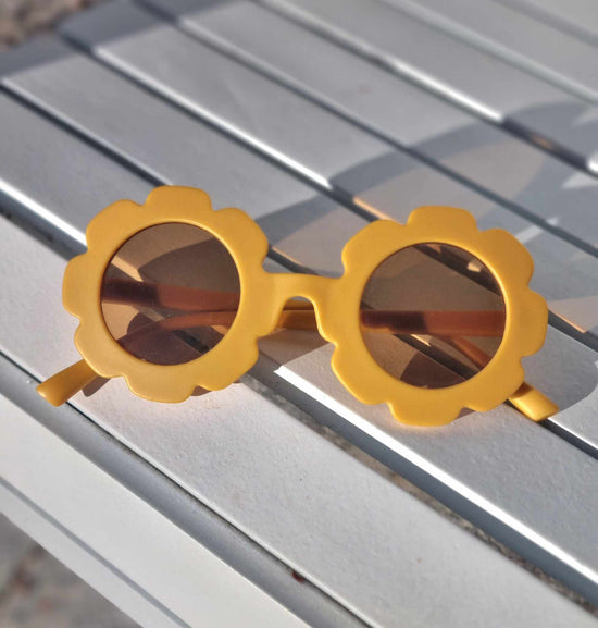 Flower Frame Sunglasses - Nude